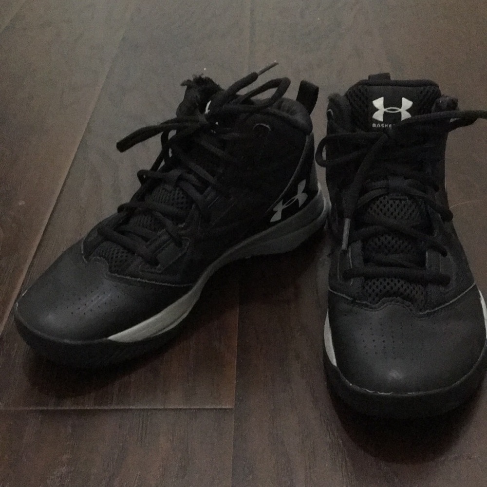 Under armor basketball shoes.